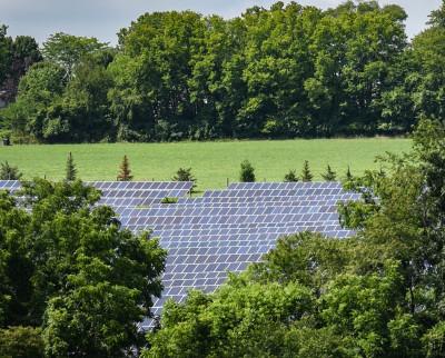 Susquehanna的14英亩太阳能电池阵列.